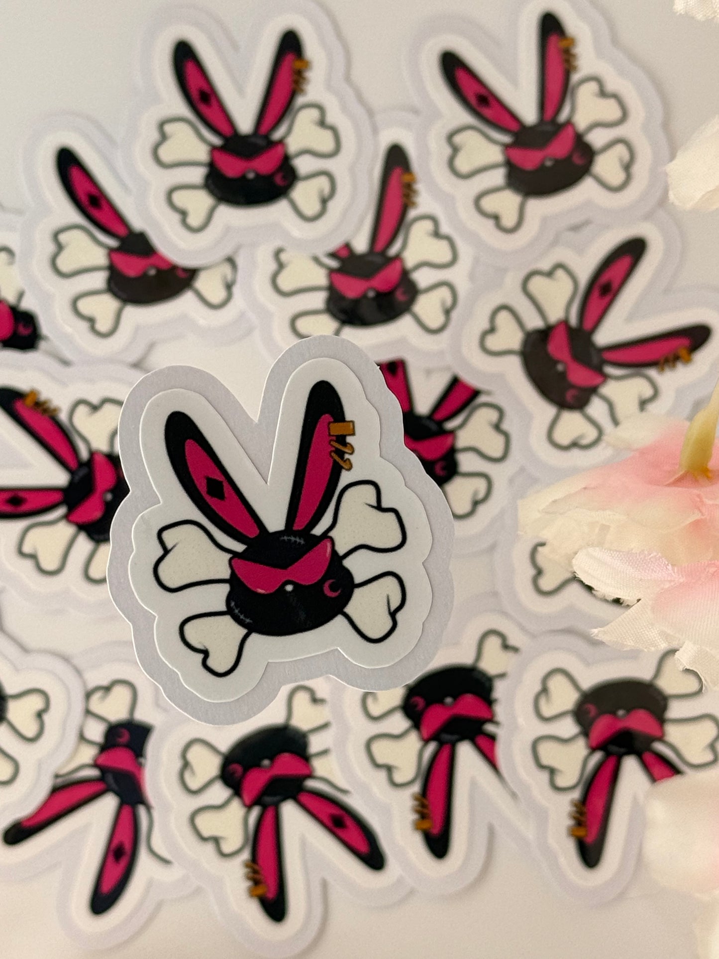 Small skull Mito sticker